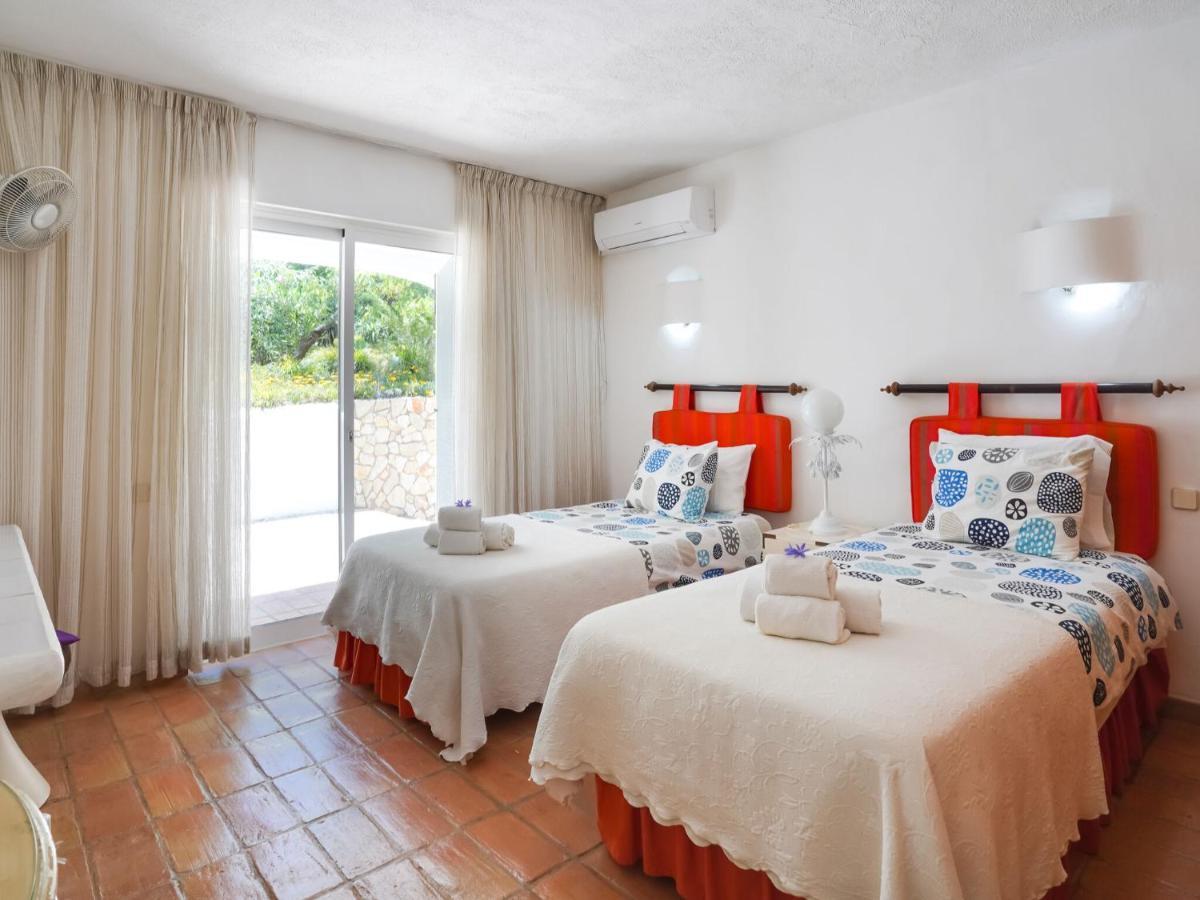 אולוס די אגווה Roofed Villa In Albufeira With Private Swimming Pool מראה חיצוני תמונה